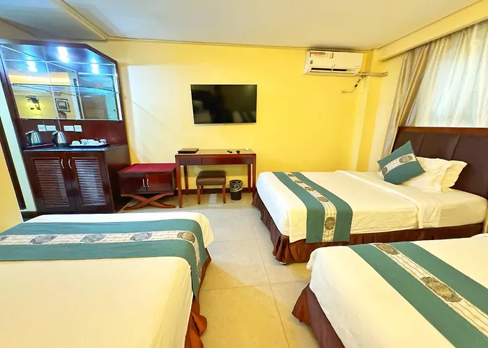 Golden Phoenix Hotel Boracay