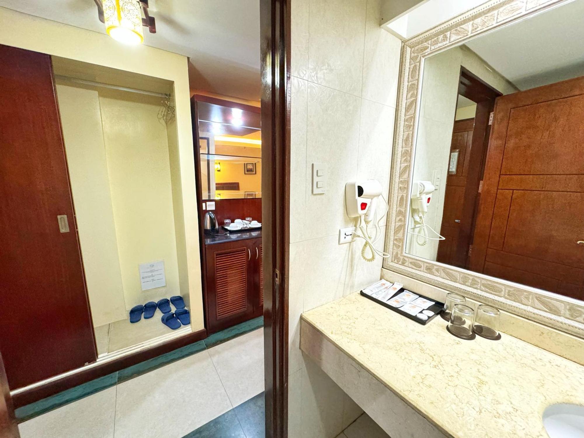 Golden Phoenix Boracay Hotel Manoc-Manoc