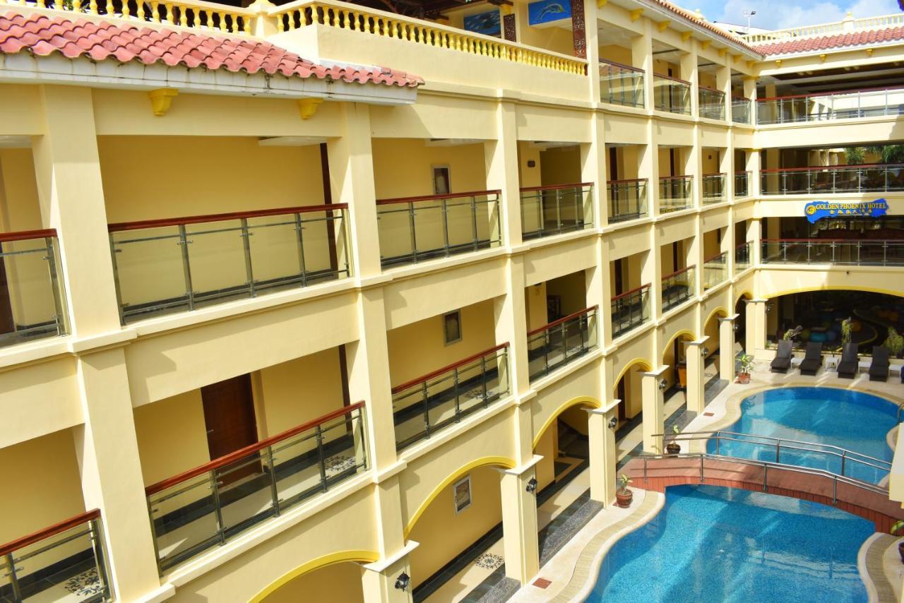 Golden Phoenix Boracay Hotel 4*